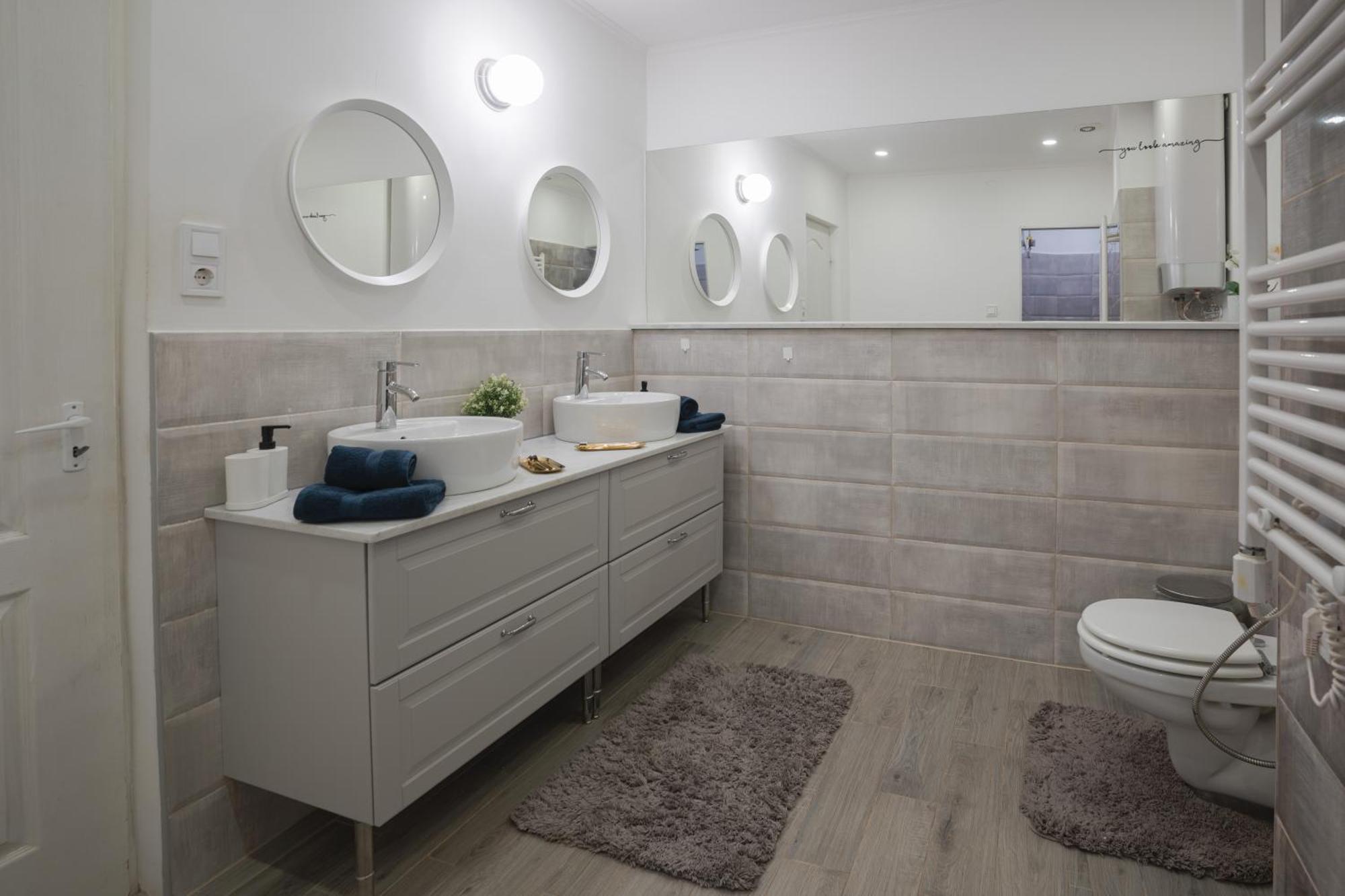 La Racha Residence - By Agada บูดาเปสต์ ภายนอก รูปภาพ
